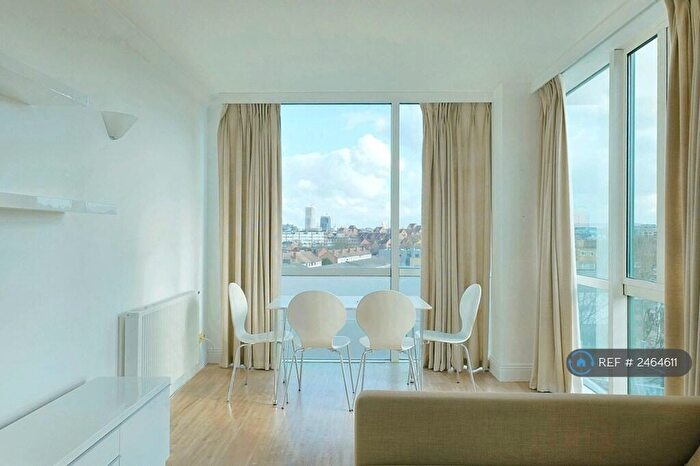 1 Bedroom Flat To Rent In Aegon House, London, E14