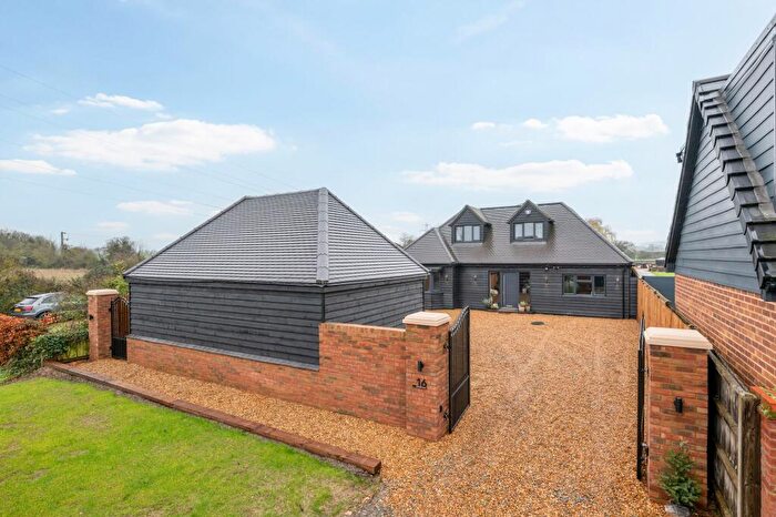 5 Bedroom Detached House For Sale In Box End Road, Kempston, MK43