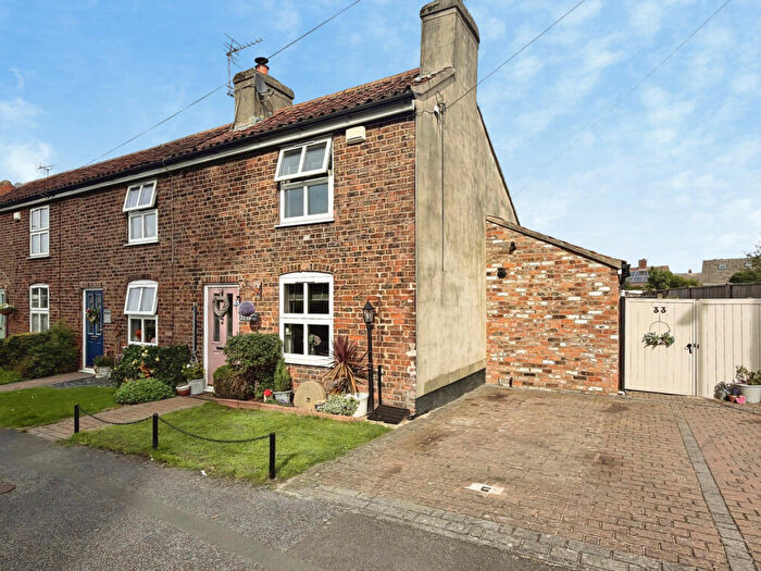 2 Bedroom Cottage To Rent In Eastfield Road, Barton Upon Humber, DN18