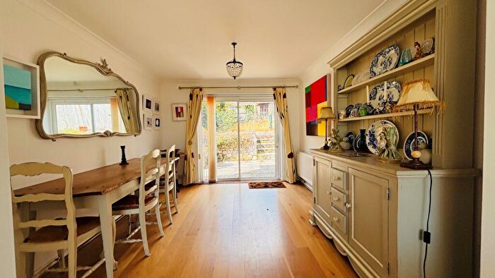 3 Bedroom Detached House For Sale In Bay Crescent, Swanage, Dorset, BH19 - Photo 9