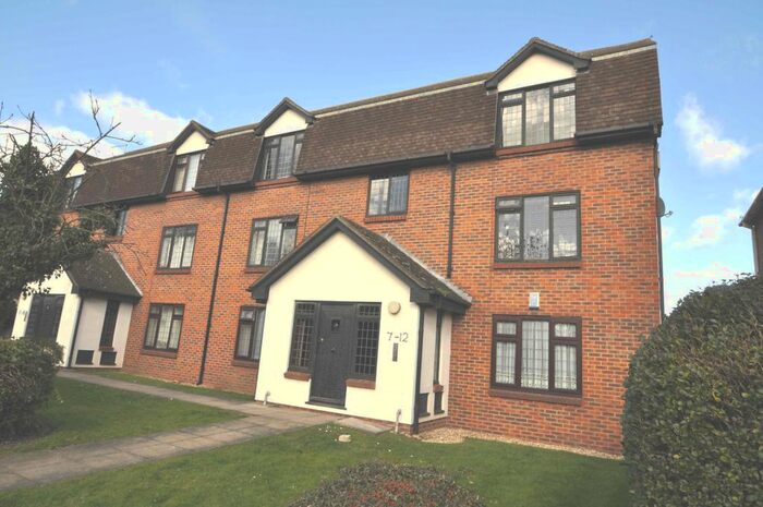 1 Bedroom Flat To Rent In High Road, Benfleet, SS7