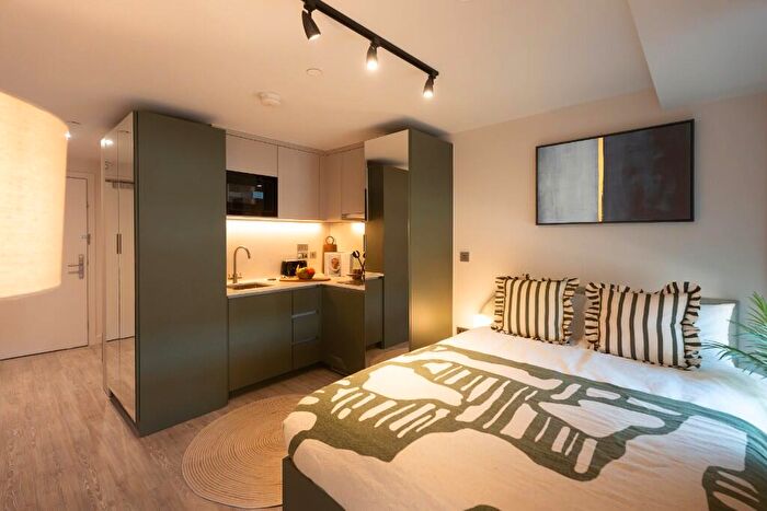 Studio To Rent In Clarence Street, Kingston Upon Thames, Surrey, KT1