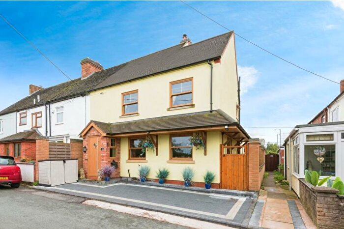 3 Bedroom House To Rent In Moor Lane, Amington, Tamworth, B77