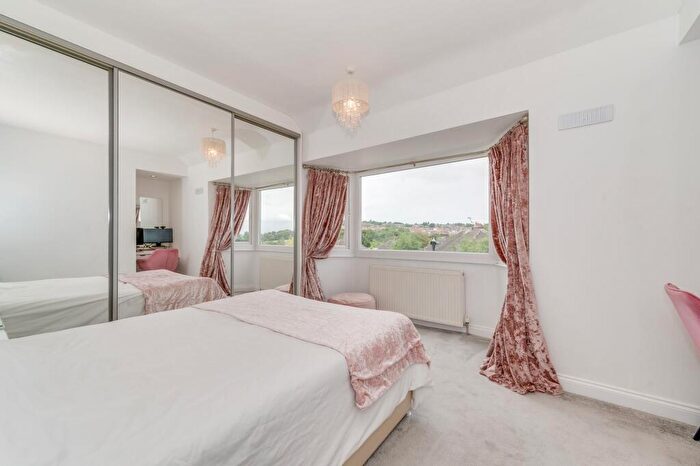 2 Bedroom Semi-Detached House For Sale In Wingfield Crescent, Sheffield, S12