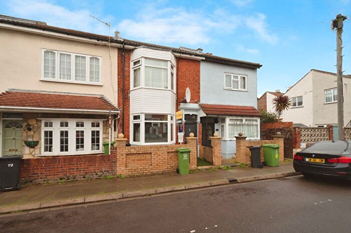 4 Bedroom Terraced House For Sale In Pitcroft Road, Portsmouth, Hampshire, PO2