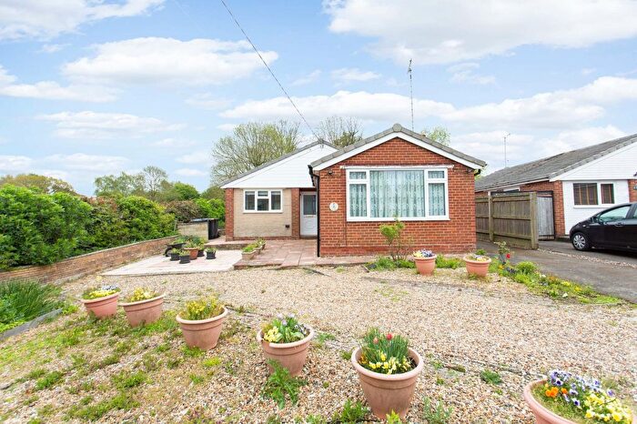 3 Bedroom Bungalow For Sale In The Street, Kingston, Canterbury, Kent, CT4