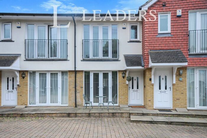 2 Bedroom Terraced House To Rent In Shortlands Gardens, Bromley, BR2
