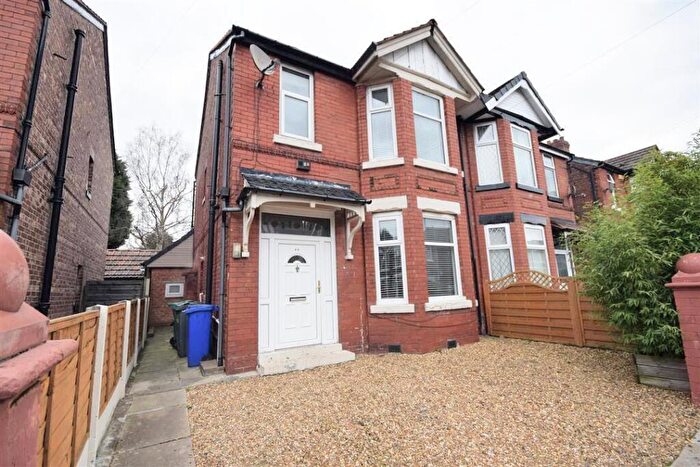 3 Bedroom Semi Detached House To Rent In Lytham Road, Levenshulme, M19