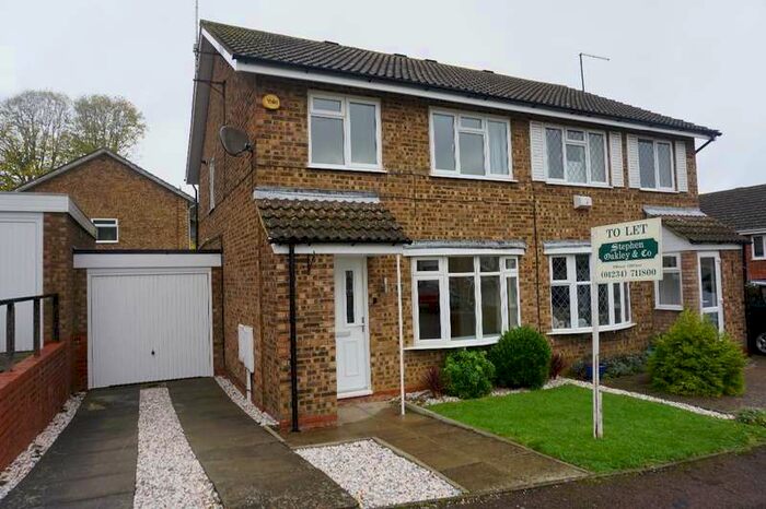 3 Bedroom Semi-Detached House To Rent In Elmlea Drive, Olney, MK46