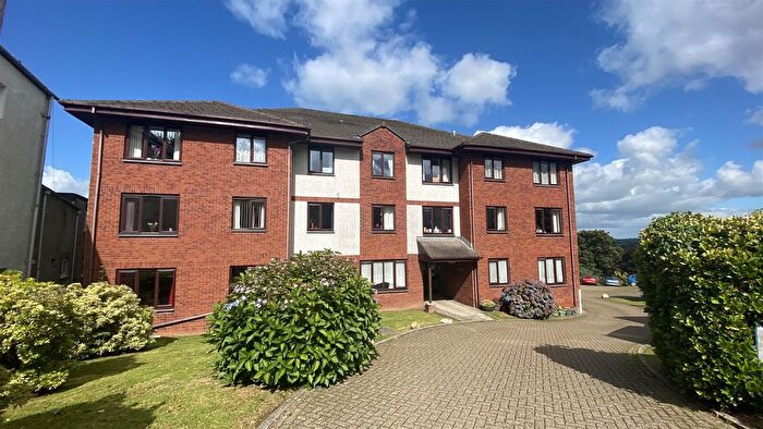 1 Bedroom Flat For Sale In Prouts Court, Launceston, PL15