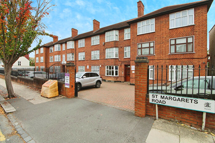 2 Bedroom Flat To Rent In St Margarets Court, St Margarets Road, Edgware, HA8