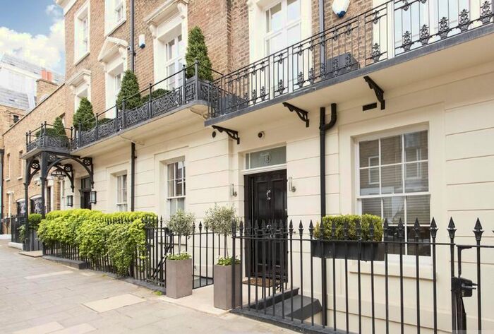 5 Bedroom Terraced House To Rent In Trevor Place, London, SW7