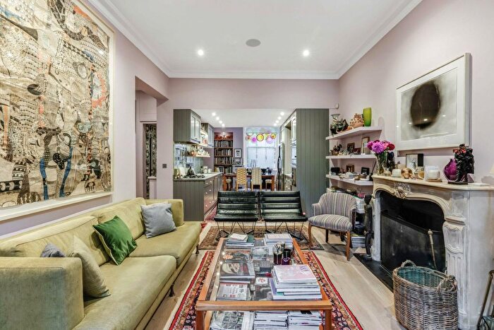 3 Bedroom Flat For Sale In Clifton Gardens, Little Venice, London, W9