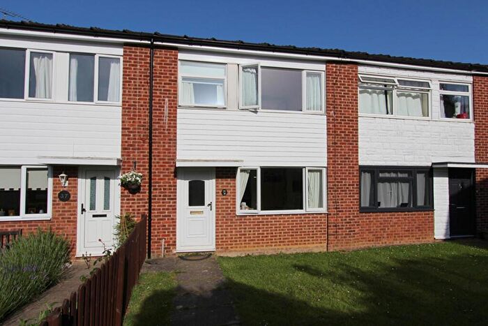 3 Bedroom House To Rent In Rowley Furrows, Linslade, LU7