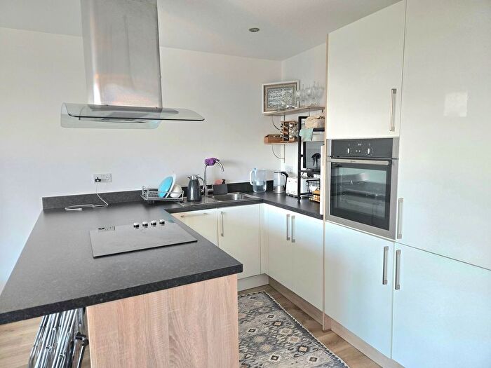 2 Bedroom Property To Rent In Wesley Lane, Bicester, OX26