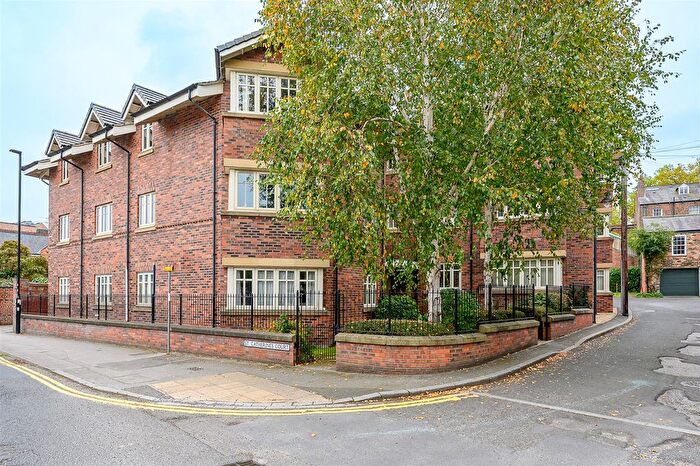 2 Bedroom Flat For Sale In St Catherines Court, Holgate, York, YO24