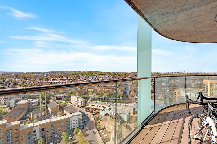 2 Bedroom Flat For Sale In Sienna Alto, Lewisham, SE13