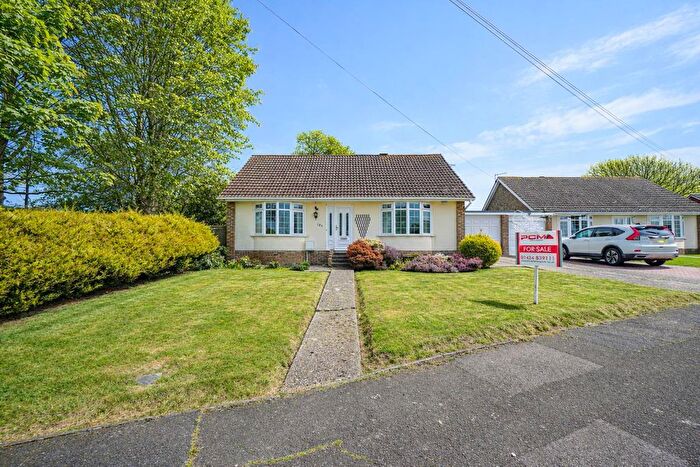 2 Bedroom Detached Bungalow For Sale In Ghyllside Avenue, Hastings, TN34