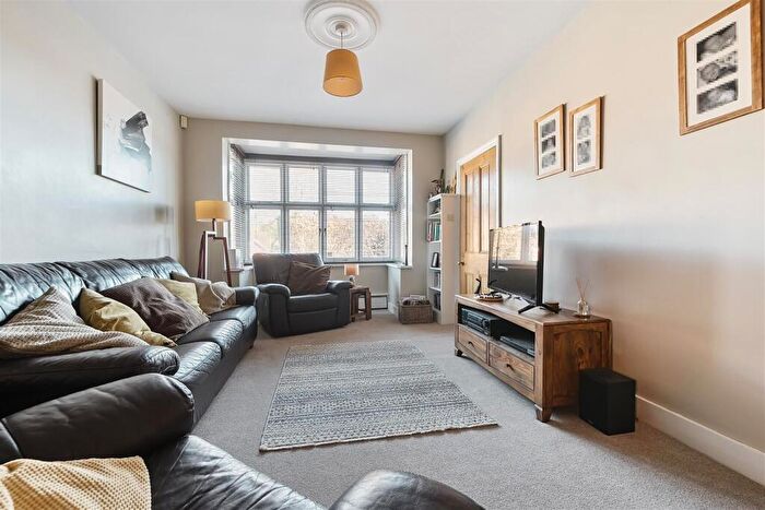4 Bedroom Detached House For Sale In Peppard Road, Sonning Common, Reading, RG4