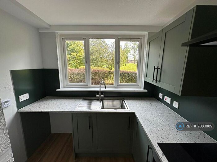 2 Bedroom Flat To Rent In Braehead Road, Cumbernauld, Glasgow, G67