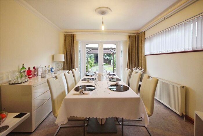 2 Bedroom Bungalow For Sale In Hatch Road, Pilgrims Hatch, Brentwood, Essex, CM15