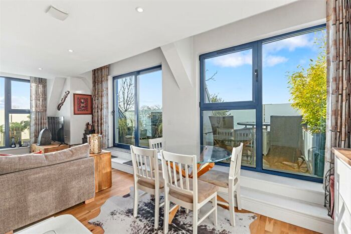 2 Bedroom Flat For Sale In Flat, Skipper House, Norwich, NR1