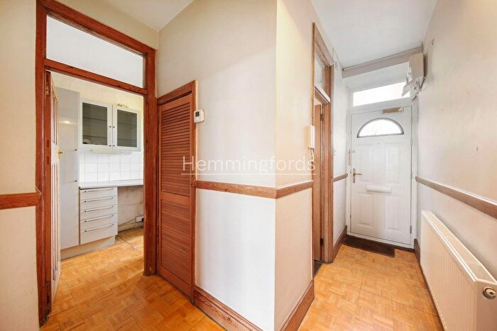 1 Bedroom Flat For Sale In Angel House, Pentonville Road, N1