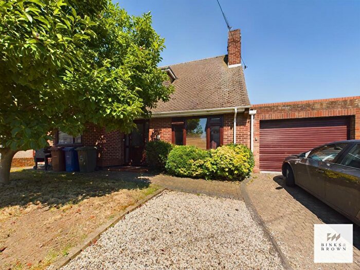 4 Bedroom Detached House To Rent In Fairview Avenue, Stanford Le Hope, Essex, SS17