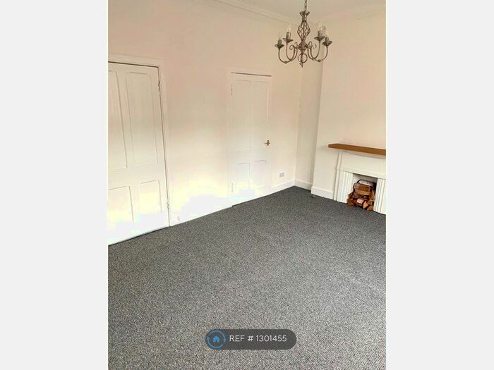 2 Bedroom Flat To Rent In High Street, Bonnyrigg EH19