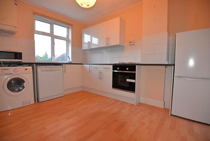 1 Bedroom Flat To Rent In Cumnor Hill, Oxford, OX2