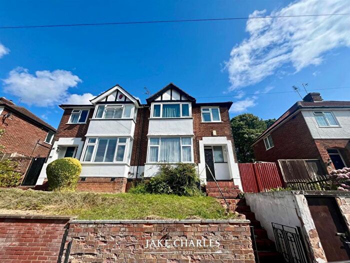 3 Bedroom Property To Rent In Pomfret Avenue, Luton, LU2