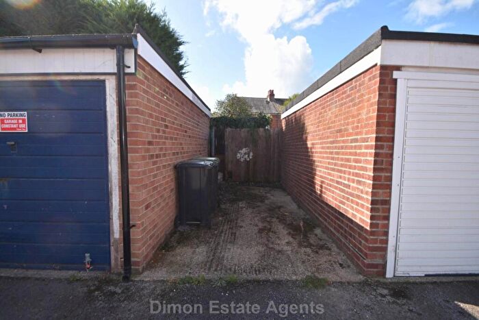 3 Bedroom End Of Terrace House For Sale In Chestnut Walk, Gosport, PO12