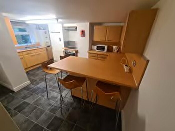4 Bedroom Terraced House To Rent In Stanmore Street, Leeds, West Yorkshire, LS4