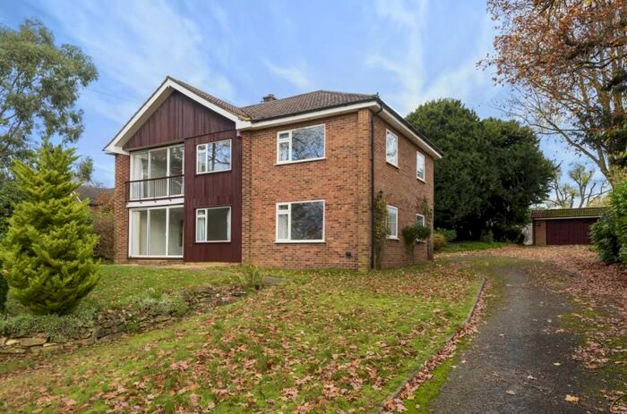 5 Bedroom Detached House To Rent In Copthorne Road, Croxley Green, Rickmansworth, WD3