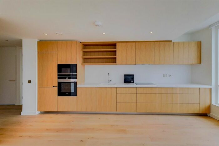 2 Bedroom Flat To Rent In Prospect Way, London, SW11