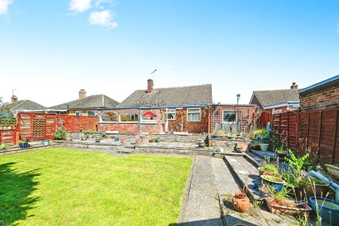 3 Bedroom Detached Bungalow For Sale In Kenhill Close, Snettisham, King's Lynn, PE31