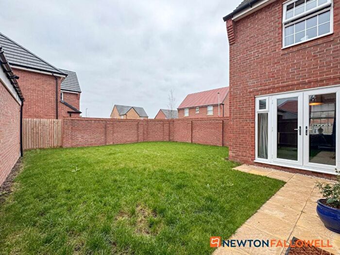 4 Bedroom Detached House For Sale In Victor Way, Fernwood, NG24