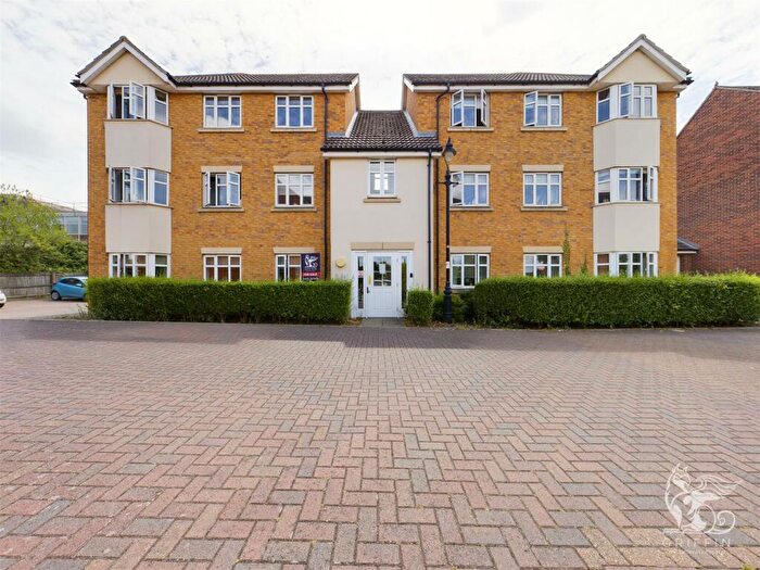 2 Bedroom Flat For Sale In Hew Watt Close, Orsett, Grays, RM16