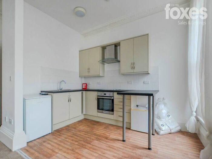 1 Bedroom Flat To Rent In Poole Hill, Westbourne, Bournemouth, BH2