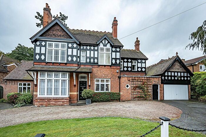 6 Bedroom Detached House For Sale In Grange Road, Dorridge, Solihull, B93