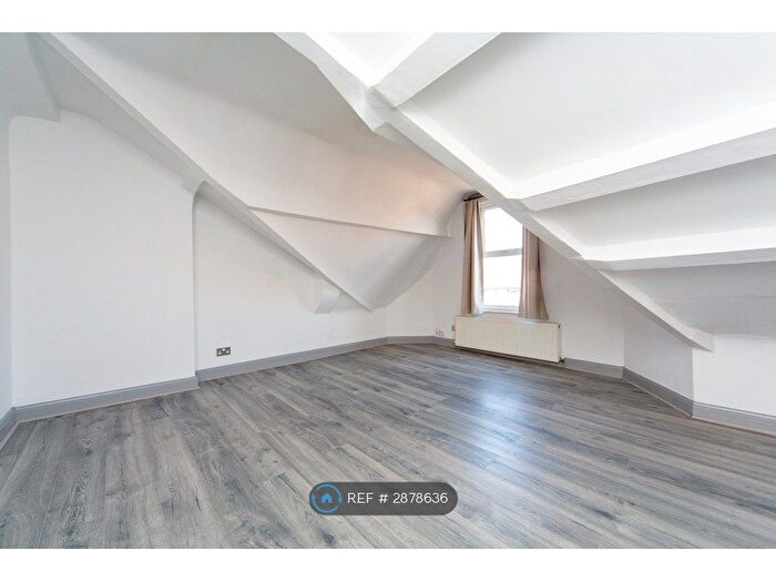 2 Bedroom Flat To Rent In Marmion Road, Liverpool, L17