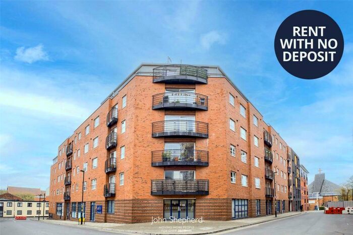 3 Bedroom Flat To Rent In Qube, Edward Street, Birmingham, West Midlands, B1
