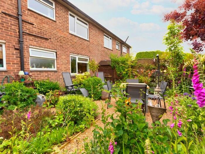 2 Bedroom Flat For Sale In Park Lane, High Ercall, Telford, TF6
