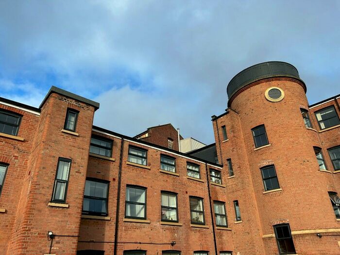 1 Bedroom Apartment To Rent In Mount Street, Nottingham, Nottinghamshire, NG7