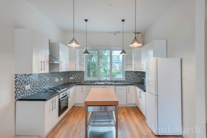 2 Bedroom Flat To Rent In Ewelme Road, Forest Hill, London, SE23