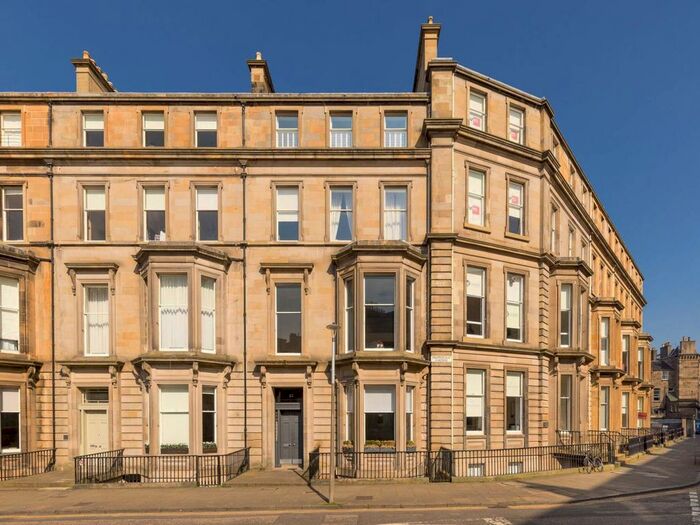 1 Bedroom Flat To Rent In Drumsheugh Gardens, West End, Edinburgh, EH3