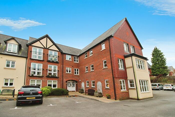 1 Bedroom Flat For Sale In Cardiff Road, Llandaff, Cardiff, CF5