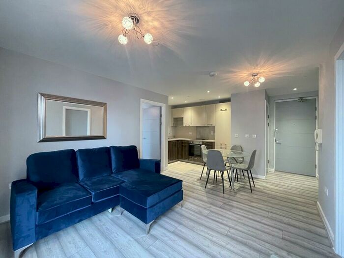 2 Bedroom Apartment To Rent In Spectrum Block, Blackfriars Road, M3