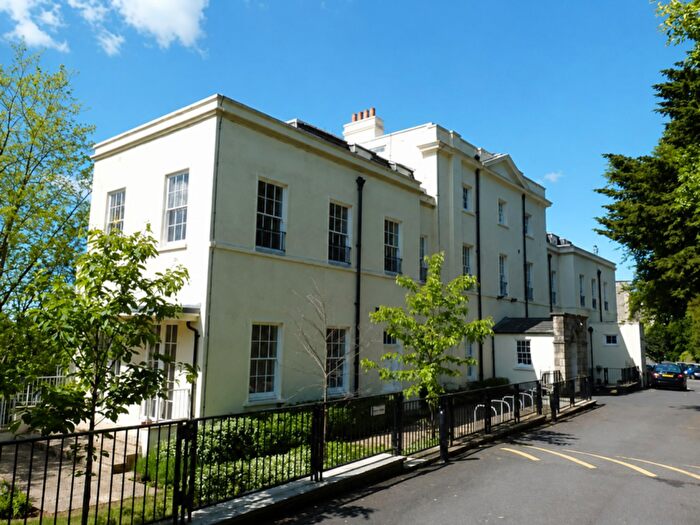 2 Bedroom Apartment To Rent In Clifton Village, Grove House, BS8