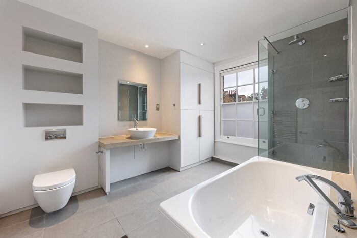 1 Bedroom Flat To Rent In Kings Road, London, SW3